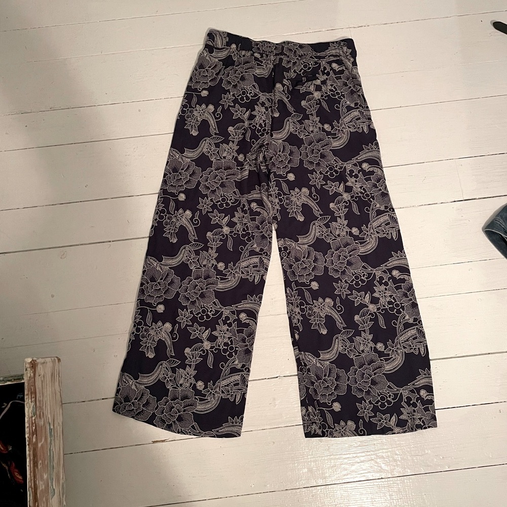 Roxy blue & white wide leg pants. New with tags.